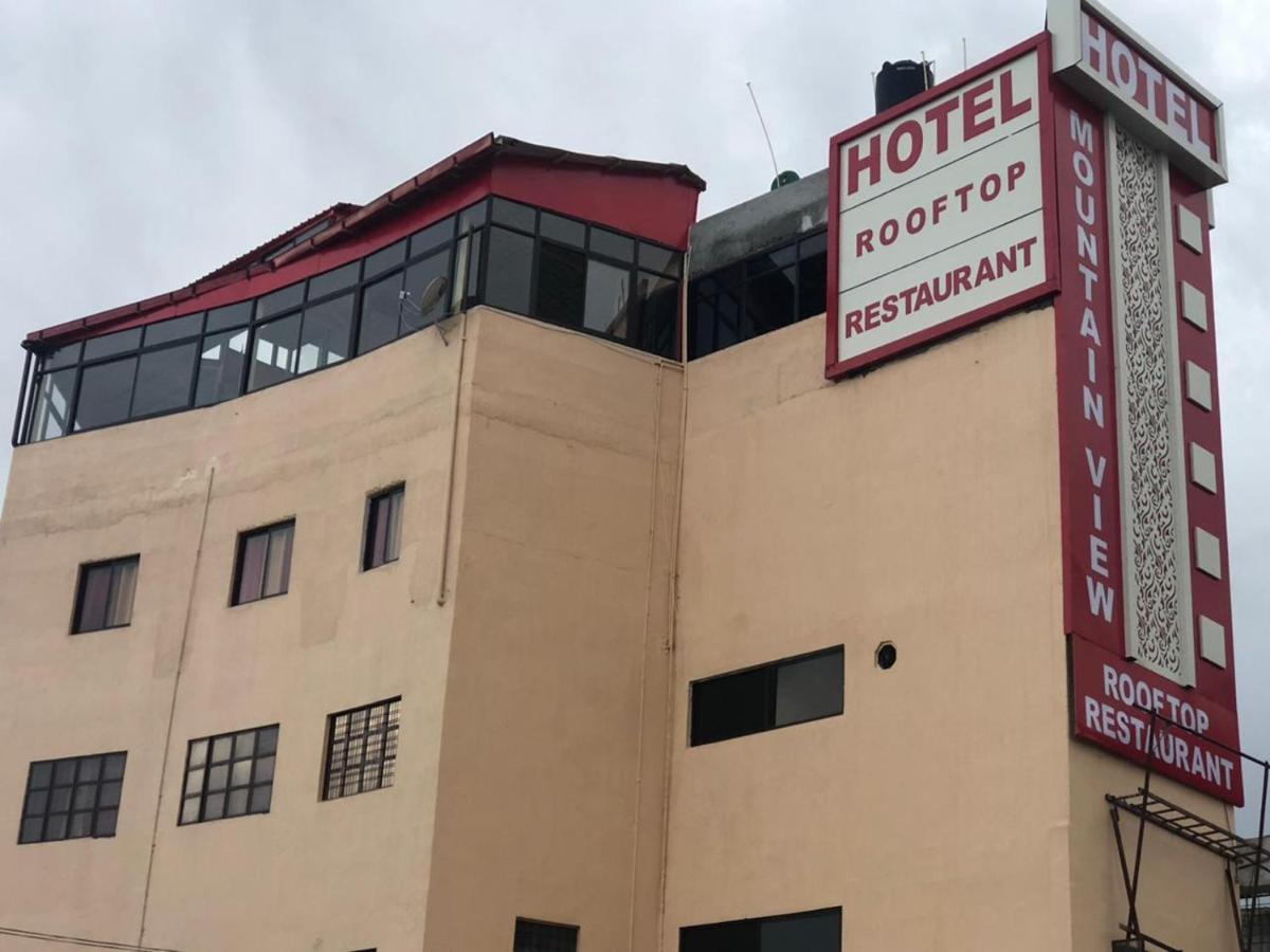 Hotel Mountain View And Rooftop Restaurant Pithorāgarh Kültér fotó